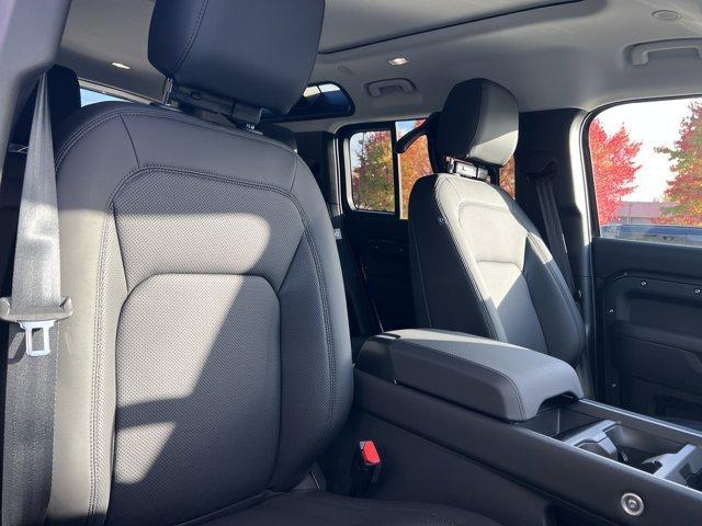 new 2026 Land Rover Defender car