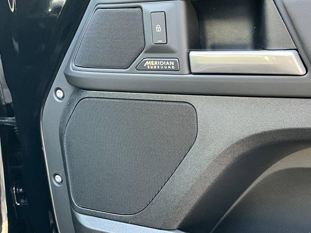 new 2025 Land Rover Defender car