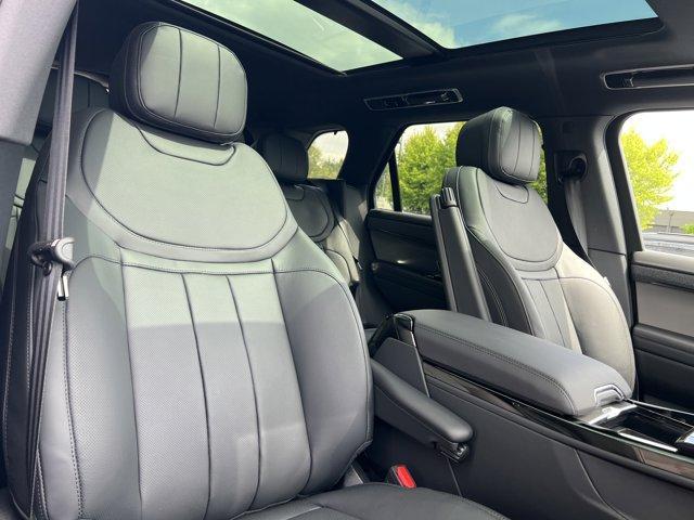 new 2025 Land Rover Range Rover Sport car