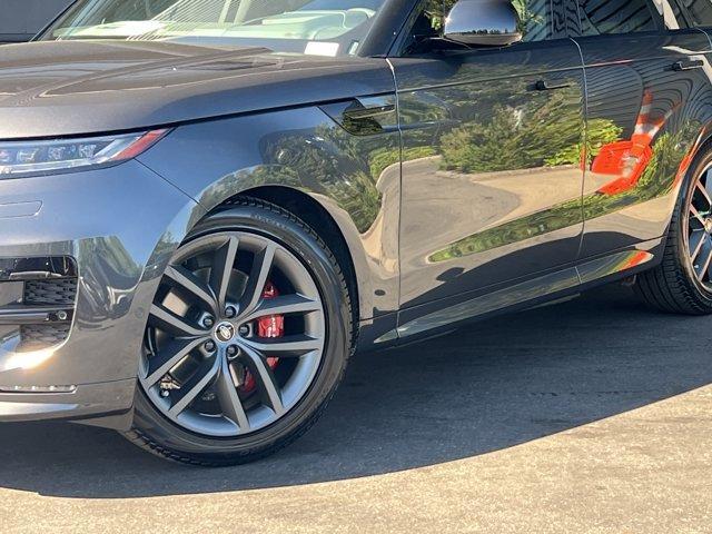 new 2025 Land Rover Range Rover Sport car