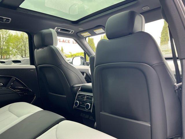 new 2025 Land Rover Range Rover Sport car