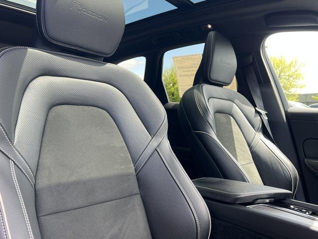 used 2019 Volvo XC60 car, priced at $27,326