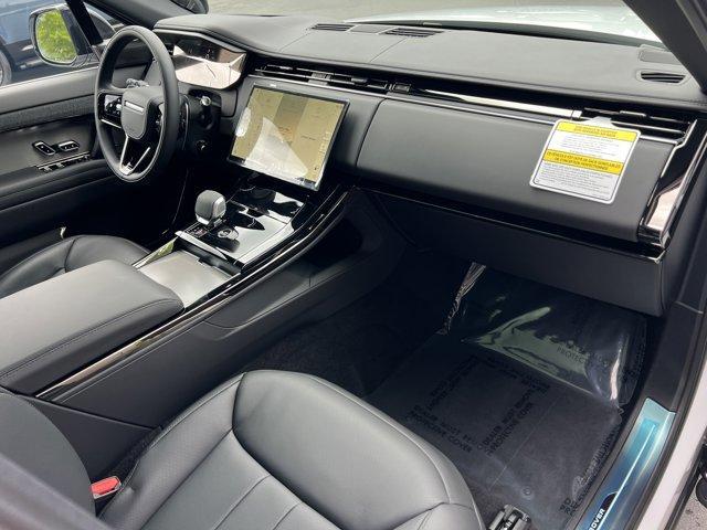 new 2025 Land Rover Range Rover Sport car