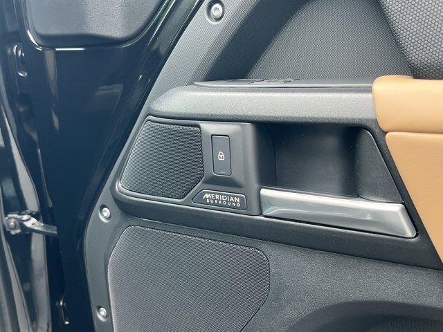 new 2025 Land Rover Defender car