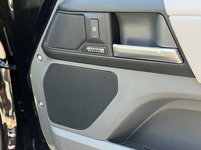 new 2025 Land Rover Defender car