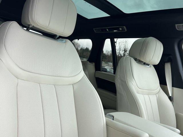 new 2025 Land Rover Range Rover car