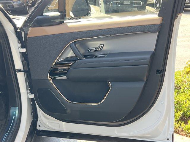 new 2025 Land Rover Range Rover Sport car