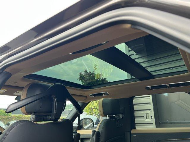 new 2025 Land Rover Range Rover Sport car