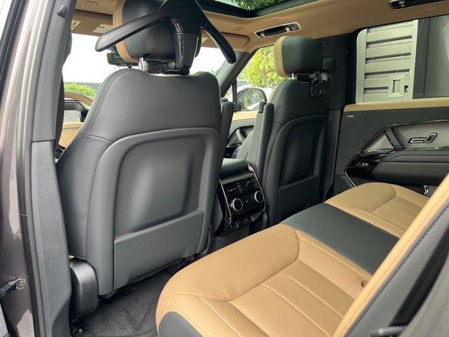 new 2025 Land Rover Range Rover Sport car