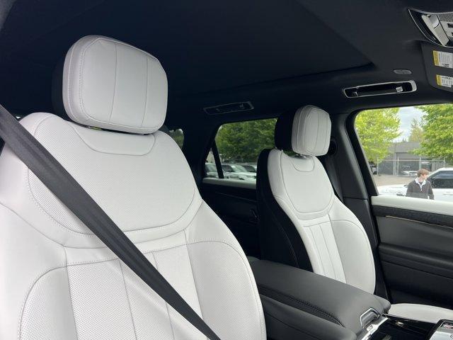 new 2025 Land Rover Range Rover Sport car