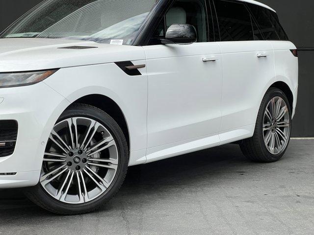 new 2025 Land Rover Range Rover Sport car