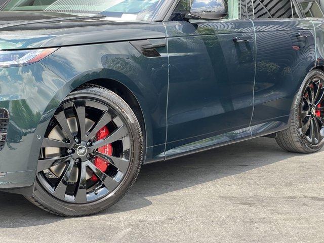 new 2025 Land Rover Range Rover Sport car