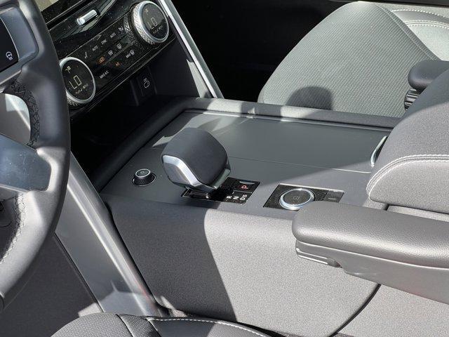 new 2024 Land Rover Discovery car, priced at $61,158