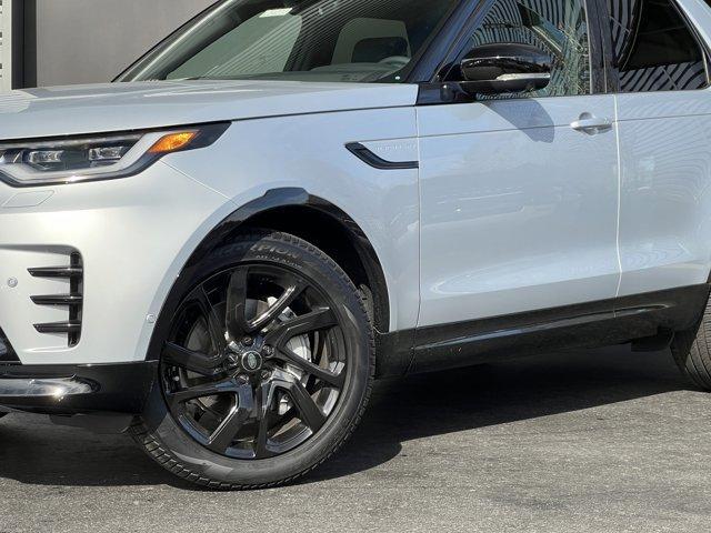 new 2024 Land Rover Discovery car, priced at $66,812