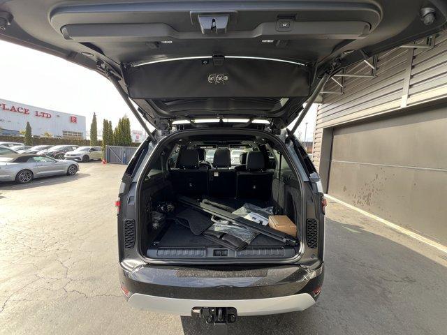 new 2024 Land Rover Discovery car, priced at $66,812