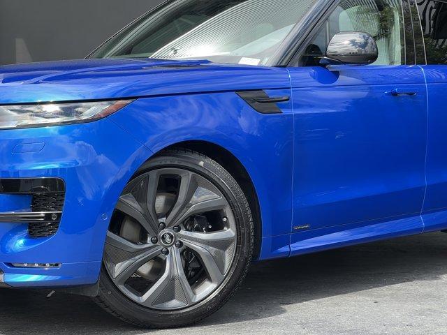 new 2025 Land Rover Range Rover Sport car