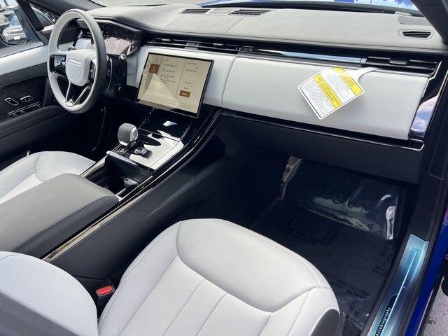 new 2025 Land Rover Range Rover Sport car