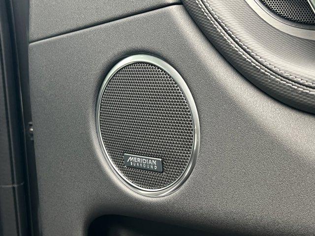 new 2025 Land Rover Discovery Sport car