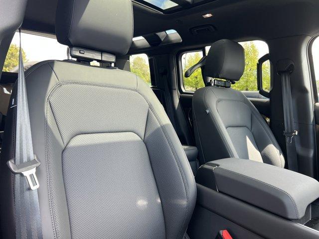 new 2025 Land Rover Defender car