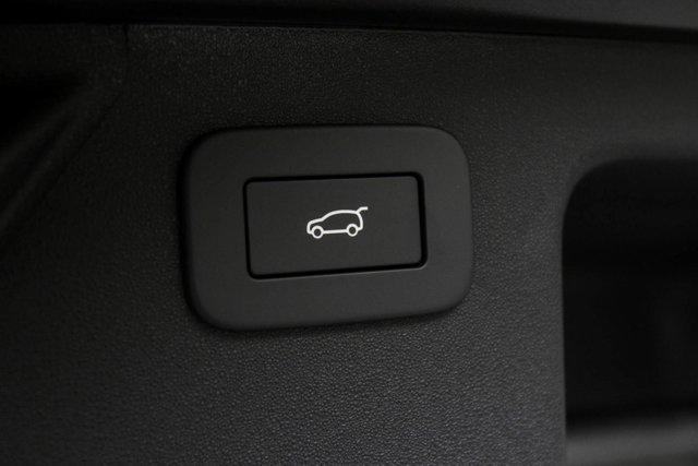 new 2025 Land Rover Discovery Sport car