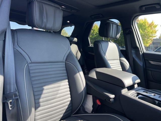 new 2024 Land Rover Discovery car, priced at $75,738