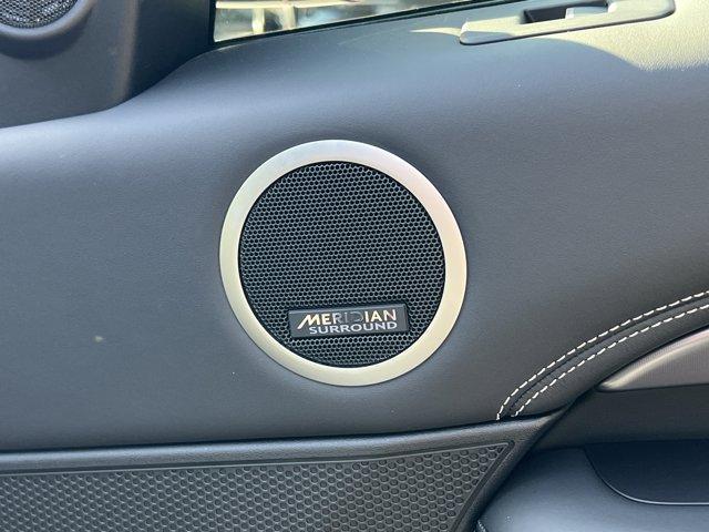 new 2024 Land Rover Discovery car, priced at $75,738