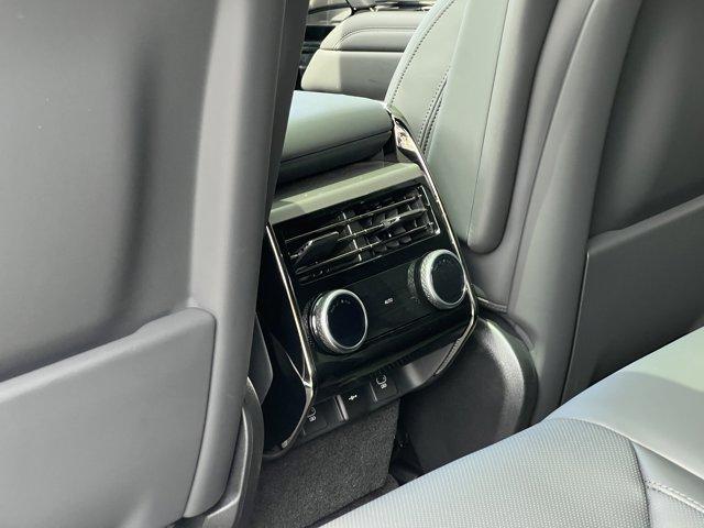new 2025 Land Rover Range Rover Sport car