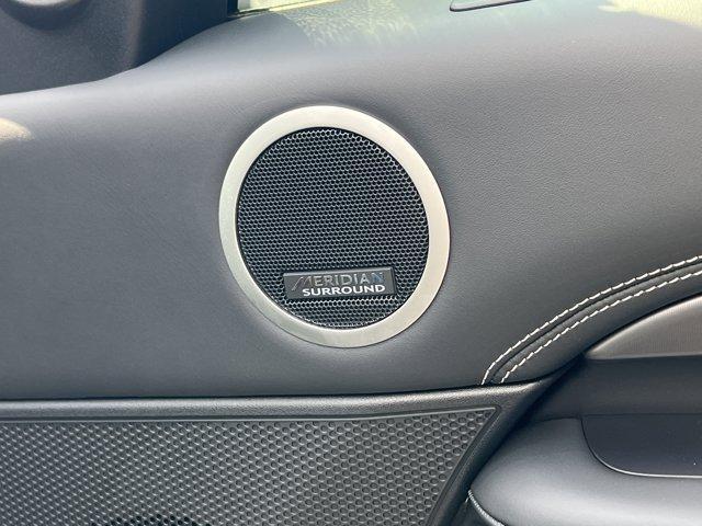new 2025 Land Rover Discovery car, priced at $86,668