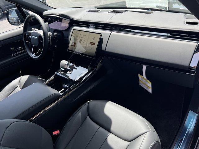 new 2025 Land Rover Range Rover Sport car