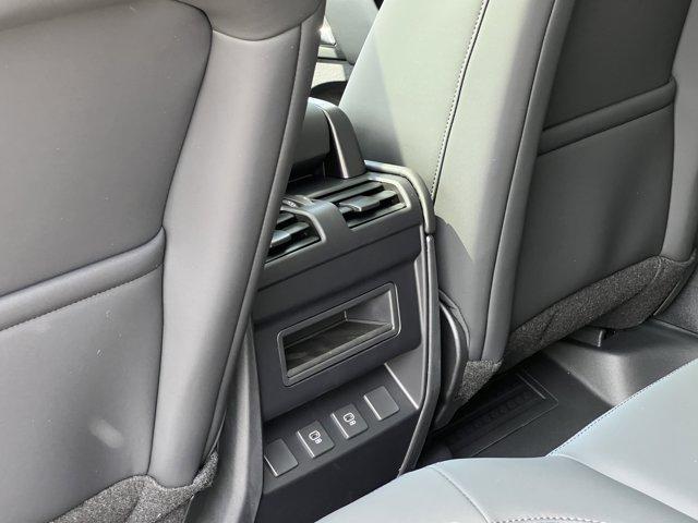 new 2025 Land Rover Defender car