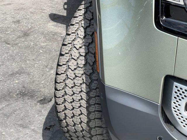 new 2025 Land Rover Defender car
