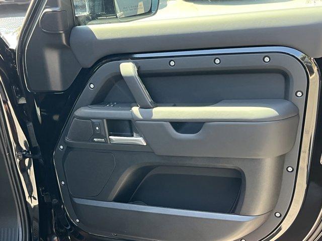 new 2025 Land Rover Defender car
