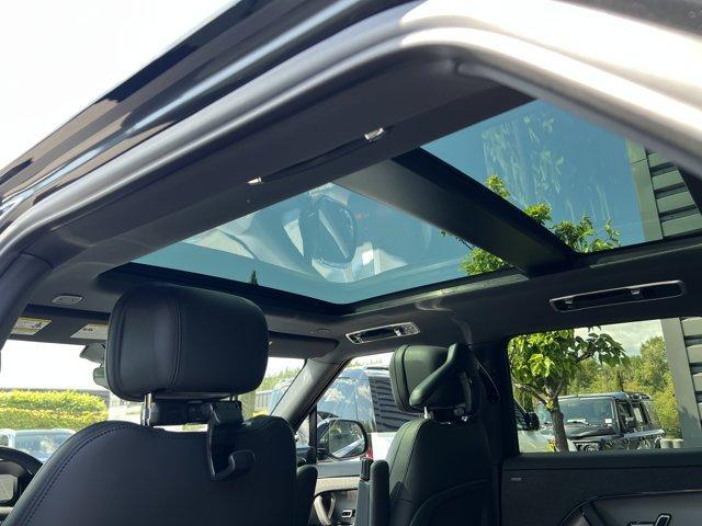 new 2025 Land Rover Range Rover Sport car