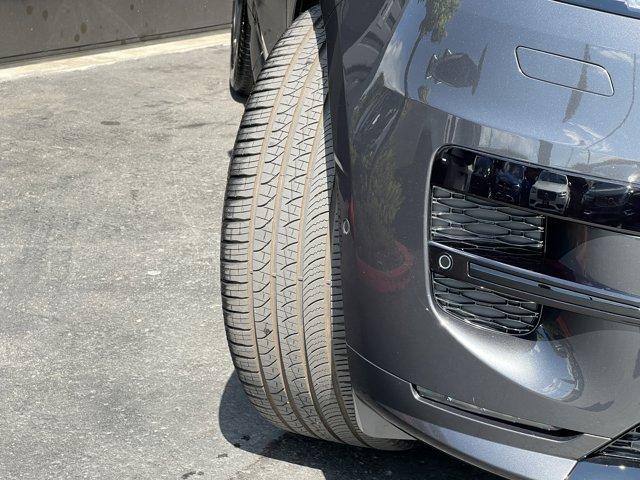 new 2025 Land Rover Range Rover Sport car