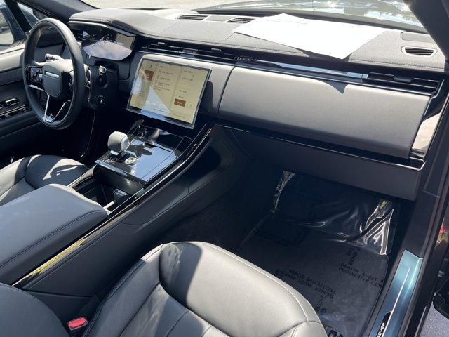 new 2025 Land Rover Range Rover Sport car