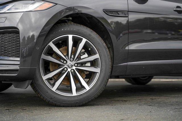new 2025 Jaguar F-PACE car