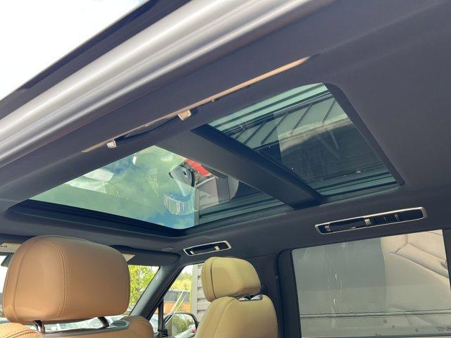 new 2025 Land Rover Range Rover car