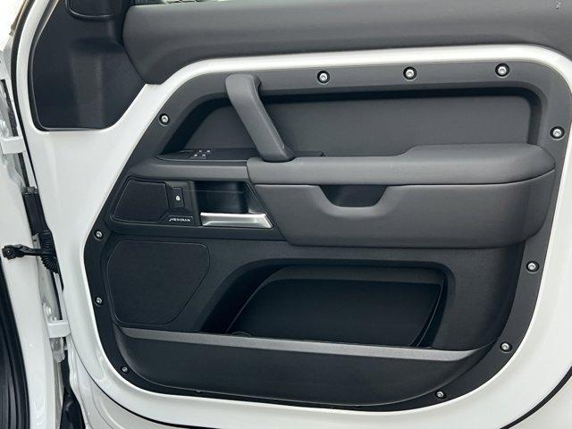 new 2026 Land Rover Defender car