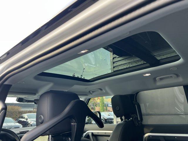 new 2026 Land Rover Defender car