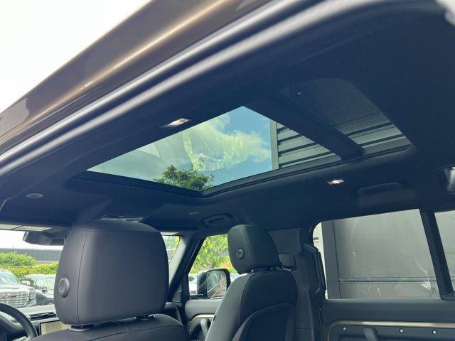 new 2025 Land Rover Defender car