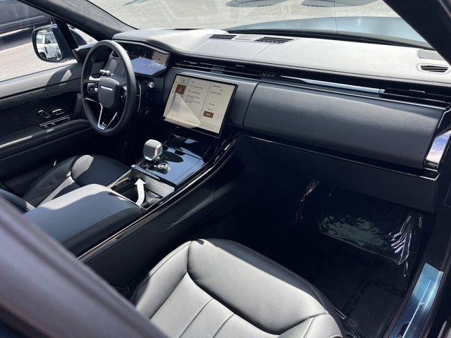 new 2025 Land Rover Range Rover Sport car