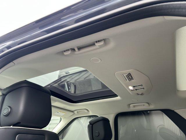 new 2025 Land Rover Discovery car