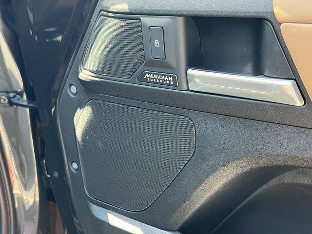 new 2025 Land Rover Defender car