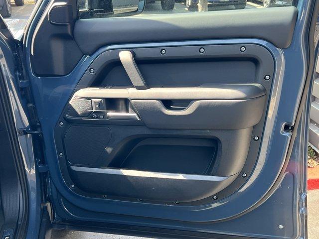 new 2025 Land Rover Defender car