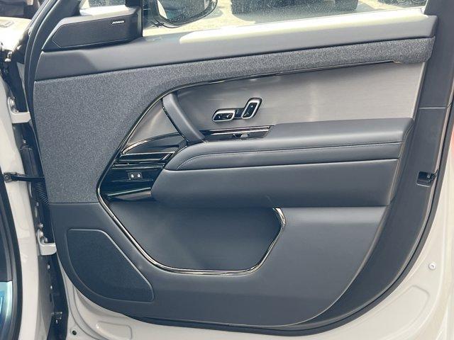 new 2025 Land Rover Range Rover Sport car