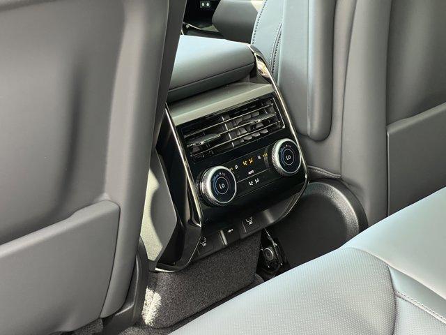 new 2025 Land Rover Range Rover Sport car