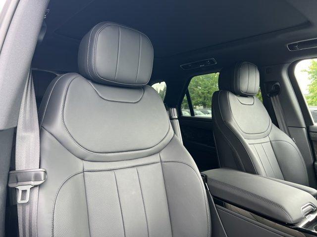 new 2025 Land Rover Range Rover Sport car