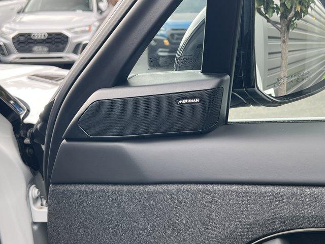 new 2025 Land Rover Range Rover Sport car