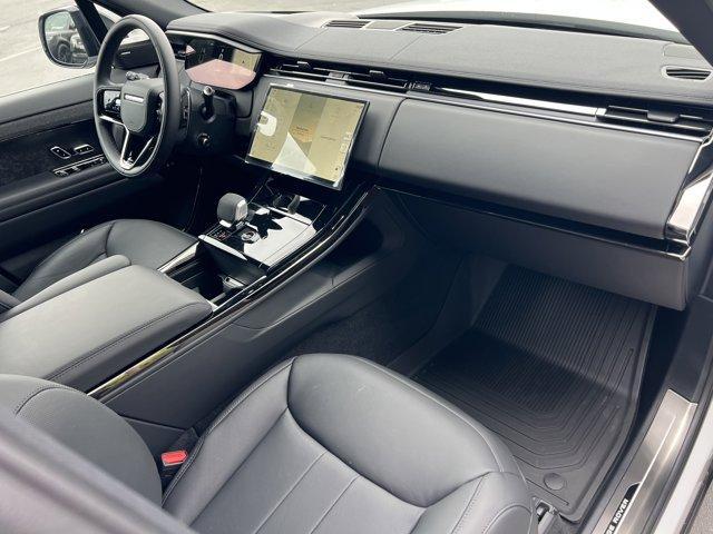 new 2025 Land Rover Range Rover Sport car