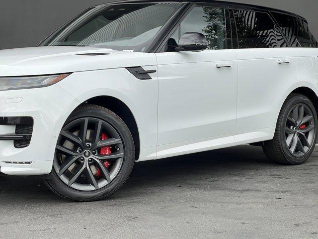new 2025 Land Rover Range Rover Sport car